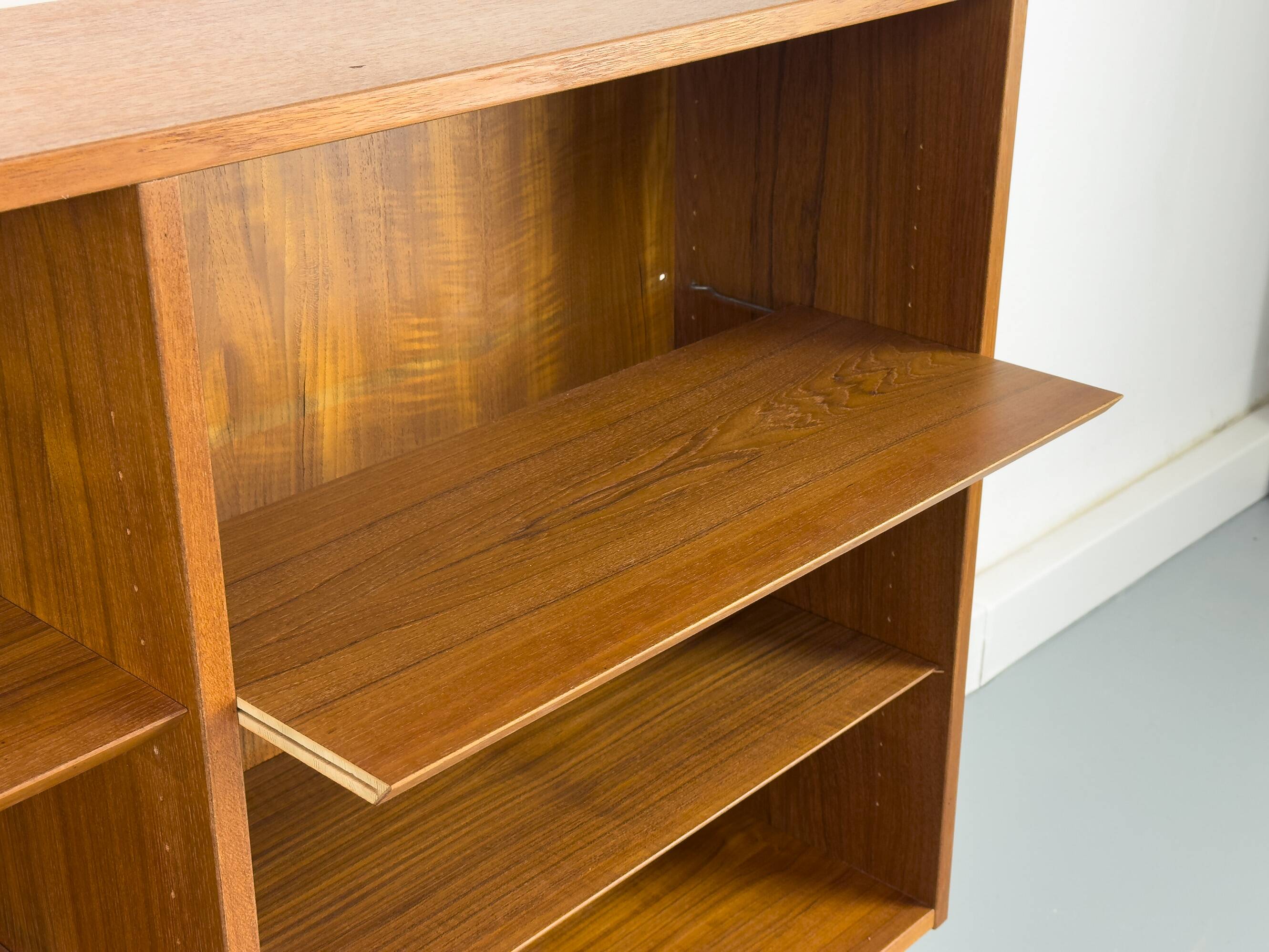 Vintage Danish Teak Bookshelf by Carlo Jensen for Hundevad & Co., 1960s