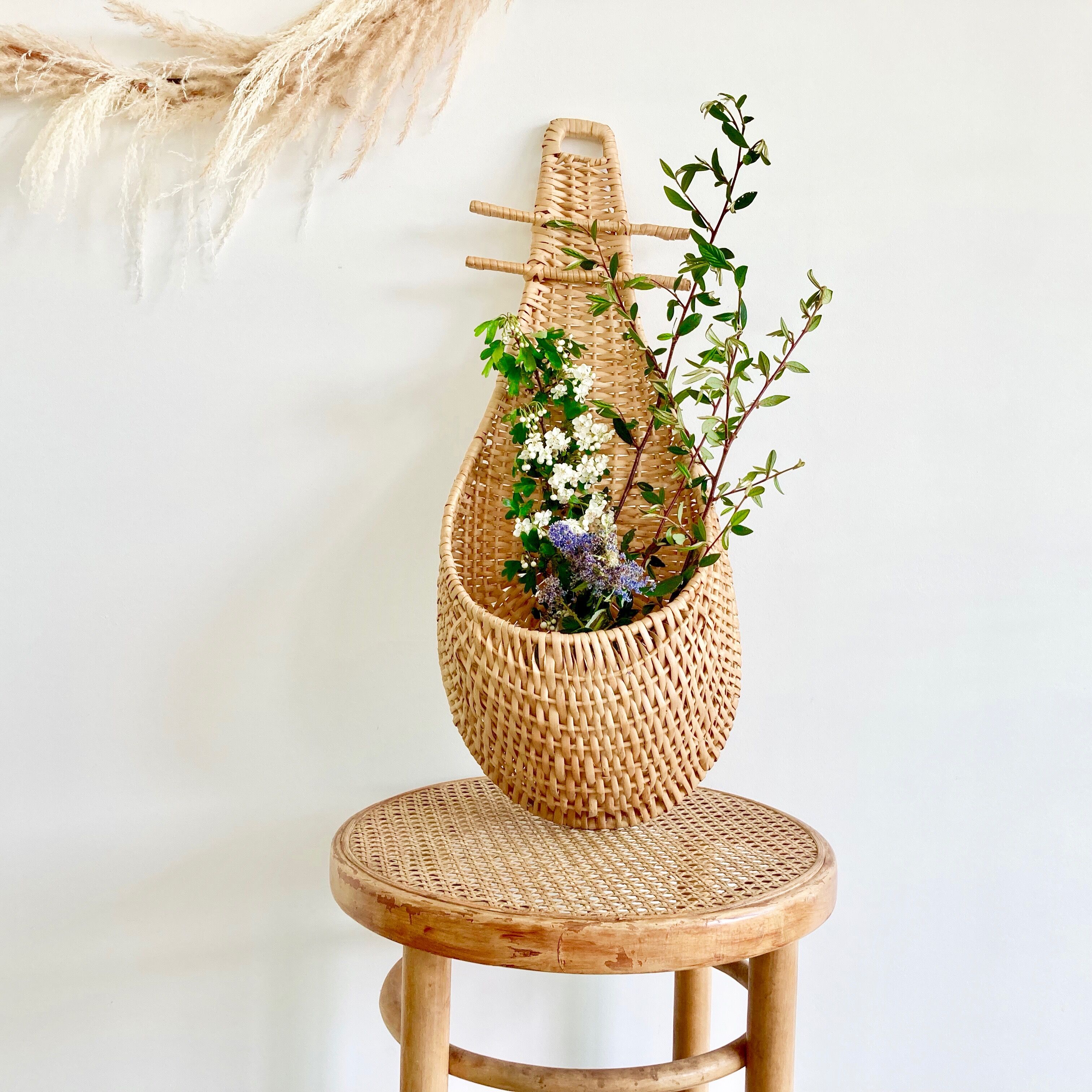 Hanging basket wall decoration