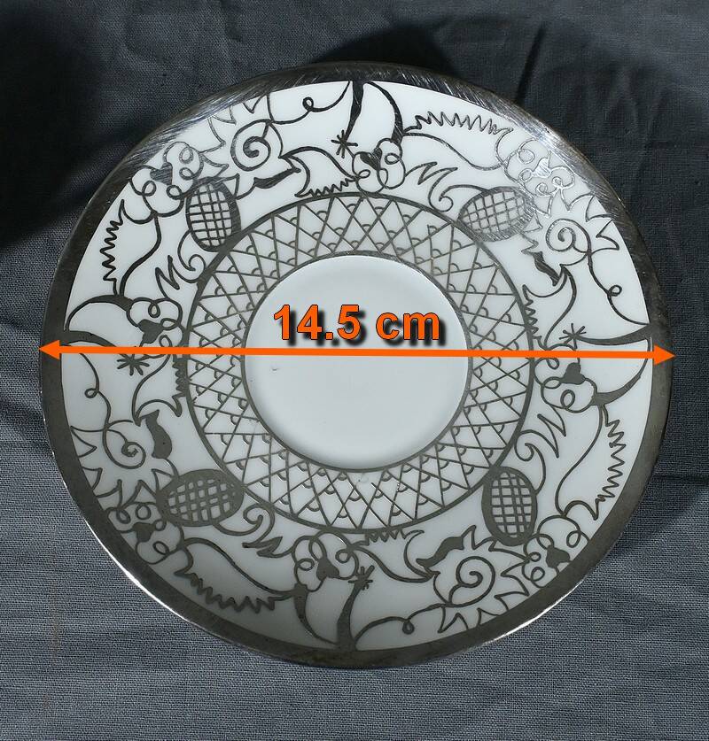 Limoges Porcelain Tea Set, “Saint Graal” Model – Early 20th Century