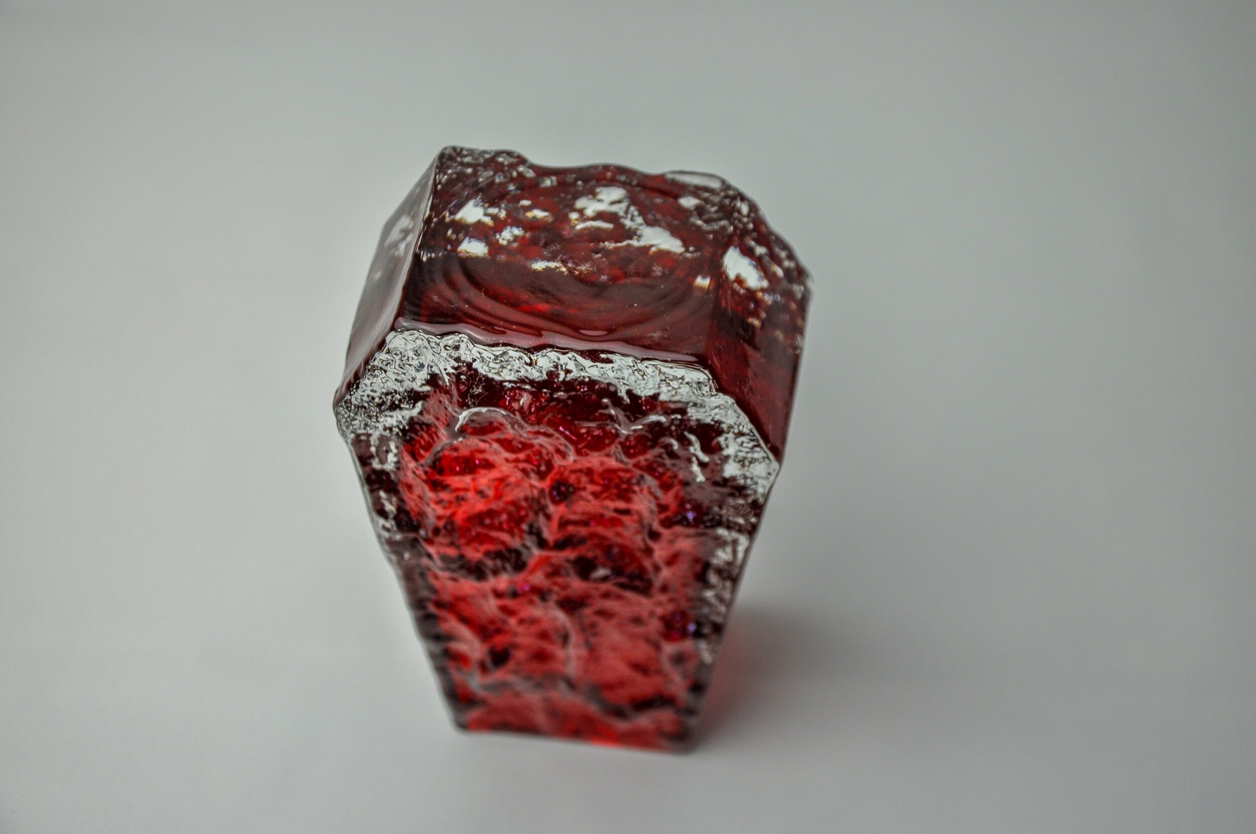 Red Sommerso ice effect vase by Seguso, Murano, Italy, 1970