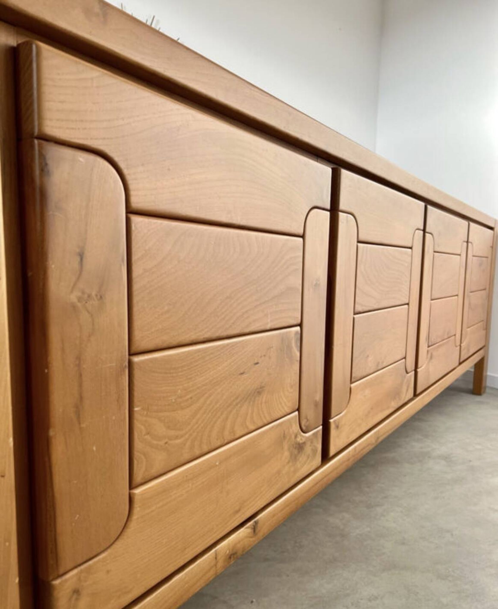 Large sideboard Regain in solid elm wood XXL 4 doors 70s