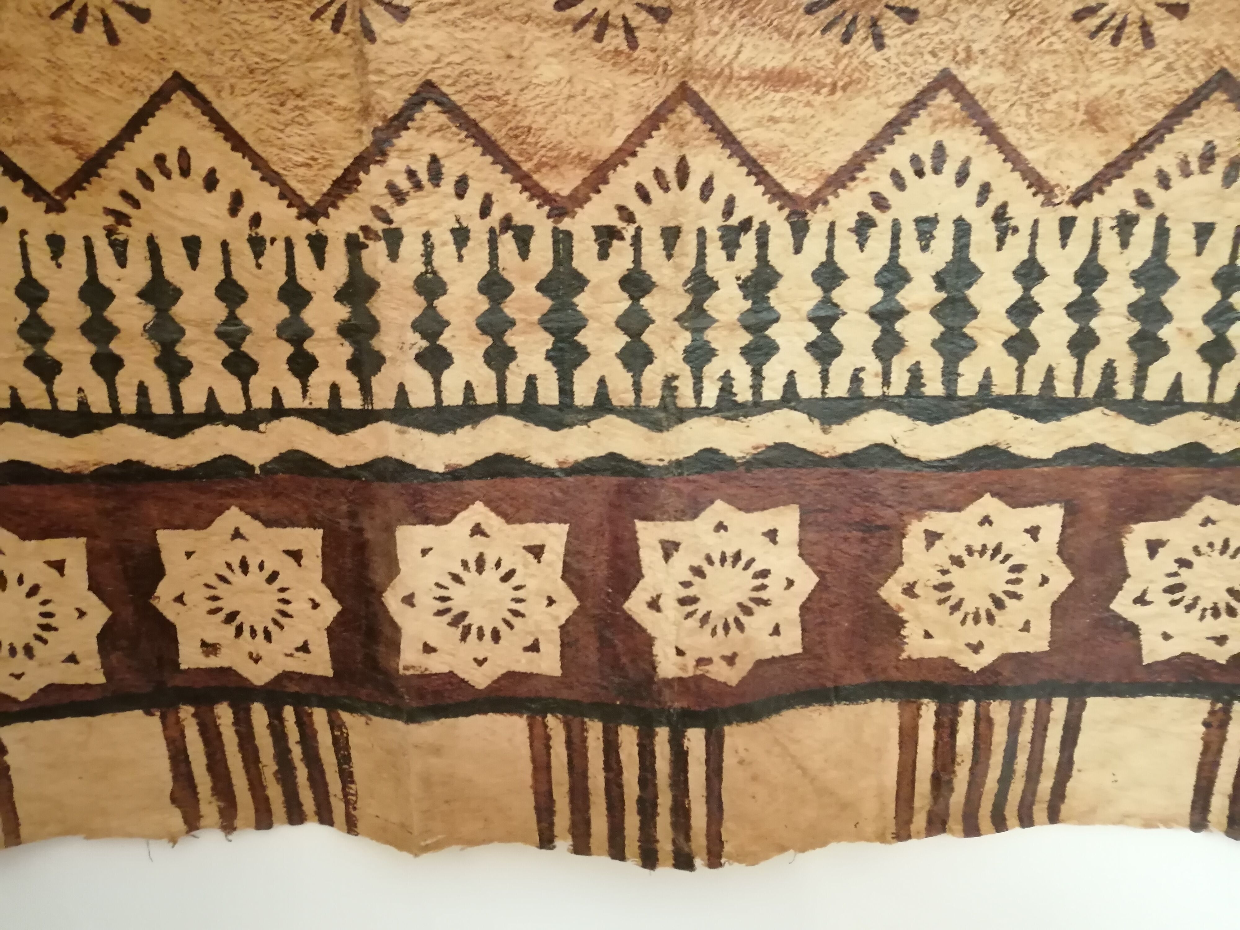 Old tapa. hanging of beaten bark cloth. oceania. 1° half of the xxth.