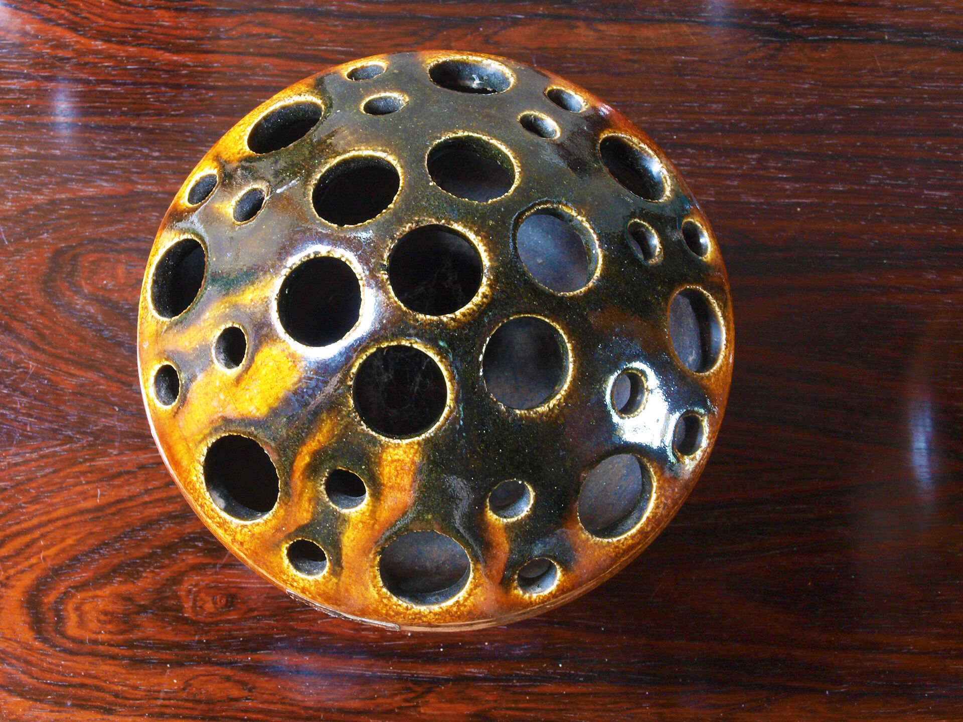 Ceramic flower-picnic vase of the potters of Accolay