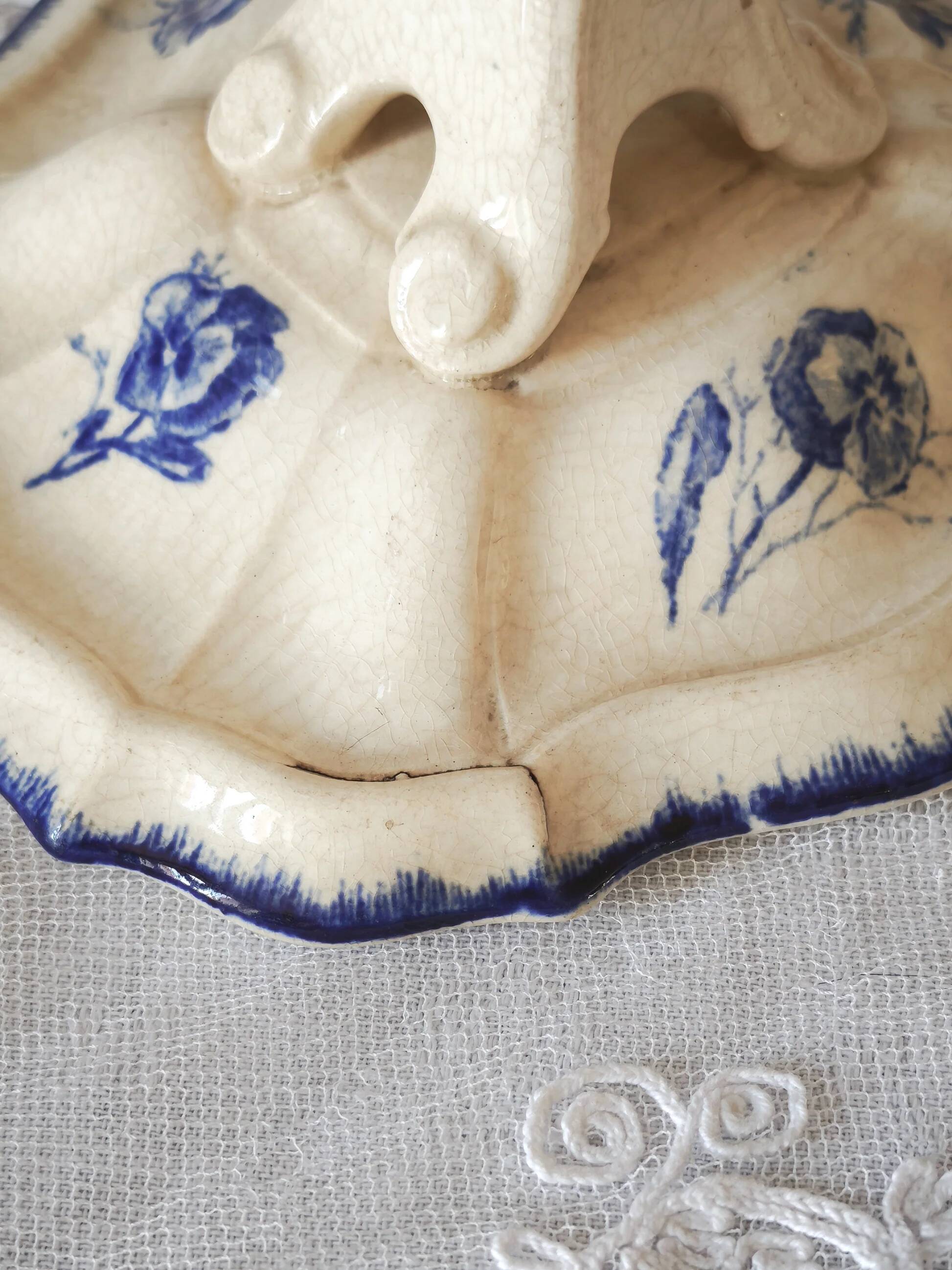 Compotier en terre de fer