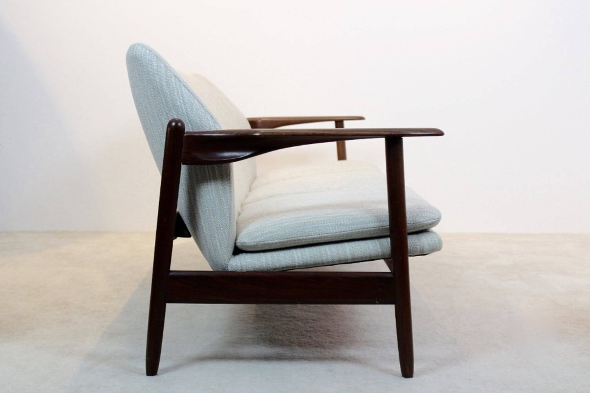 Scandinavian teak sofa Hulmefa