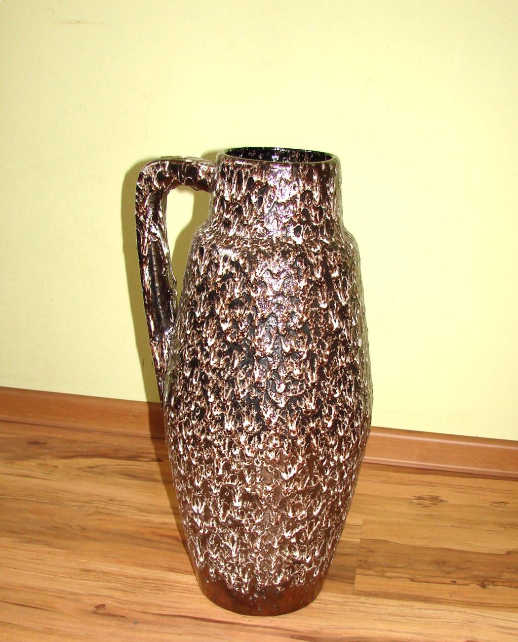 Ceramic vase, Germany, 1960s.