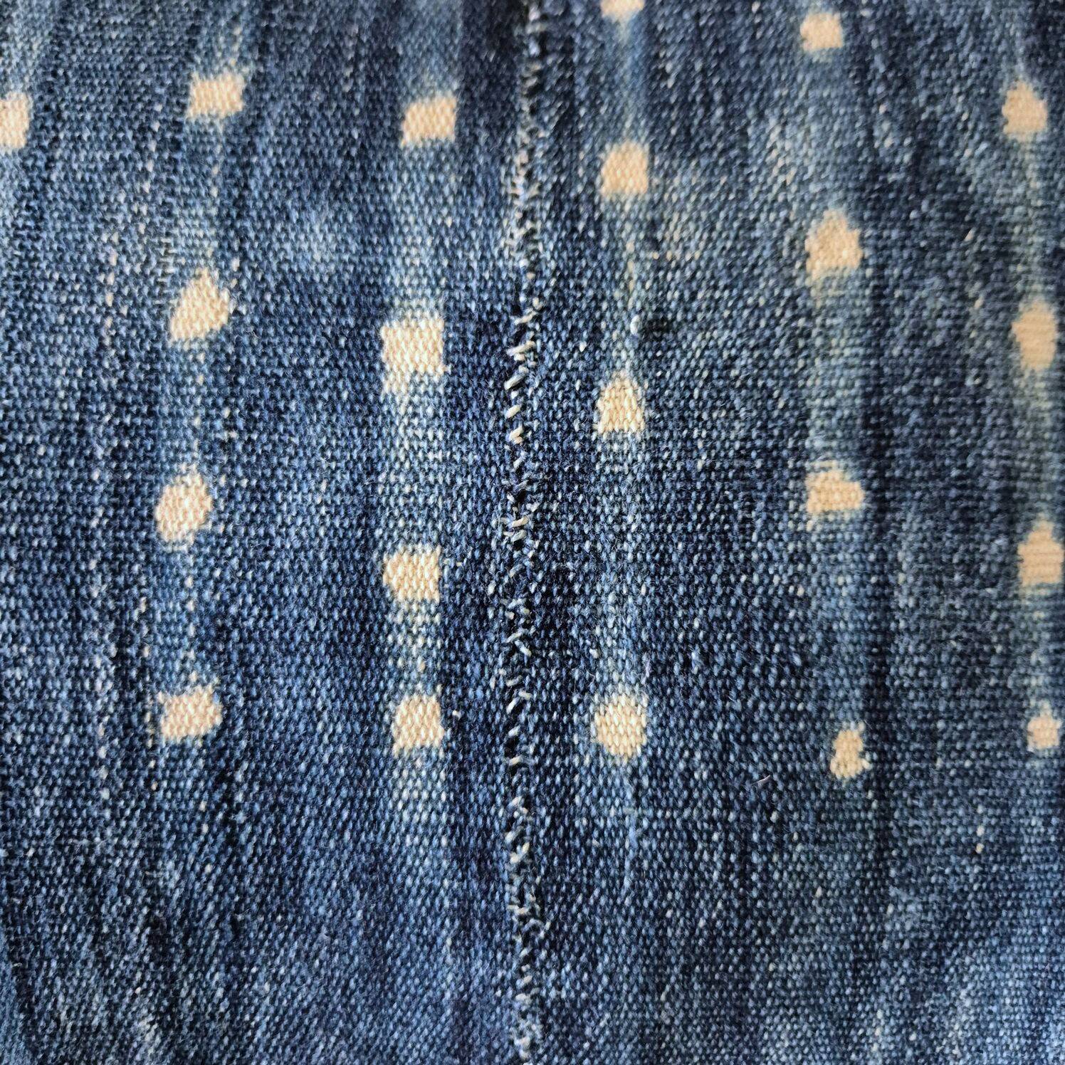 Cushion cover in vintage indigo fabric