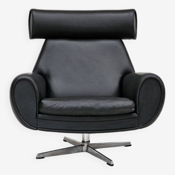 1960s, Danish swivel chair, original condition, leather, cast aluminium.