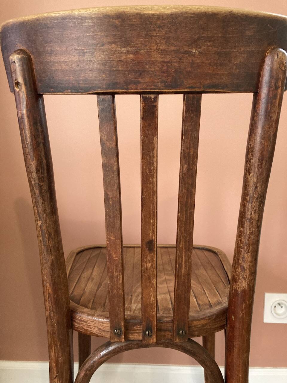 Lot de 3 chaises bistrots anciennes