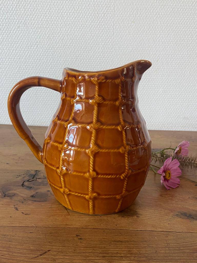 Vintage brown water pitcher from the 60s/70s