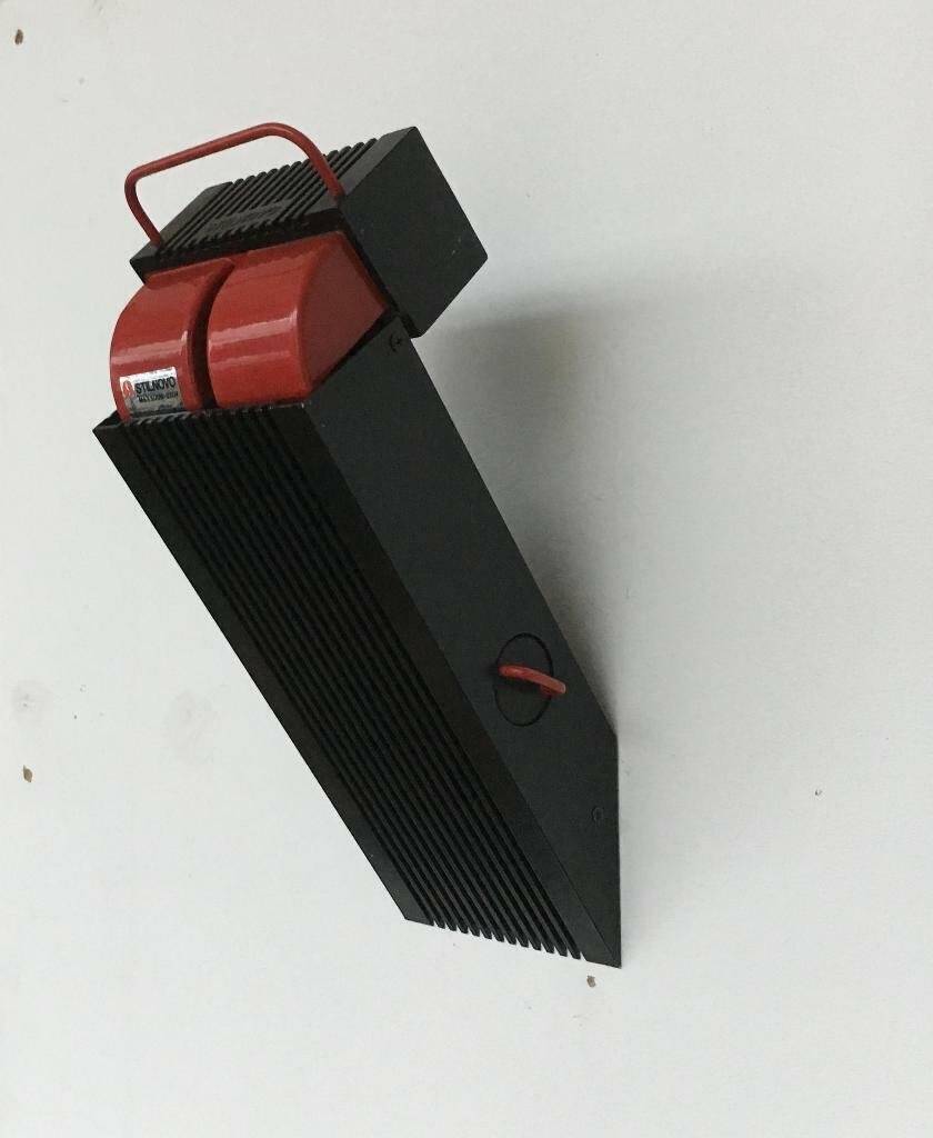 Vintage Italian wall lamp model Zagar by Silvio Carpani for Stilnovo, 1970s.