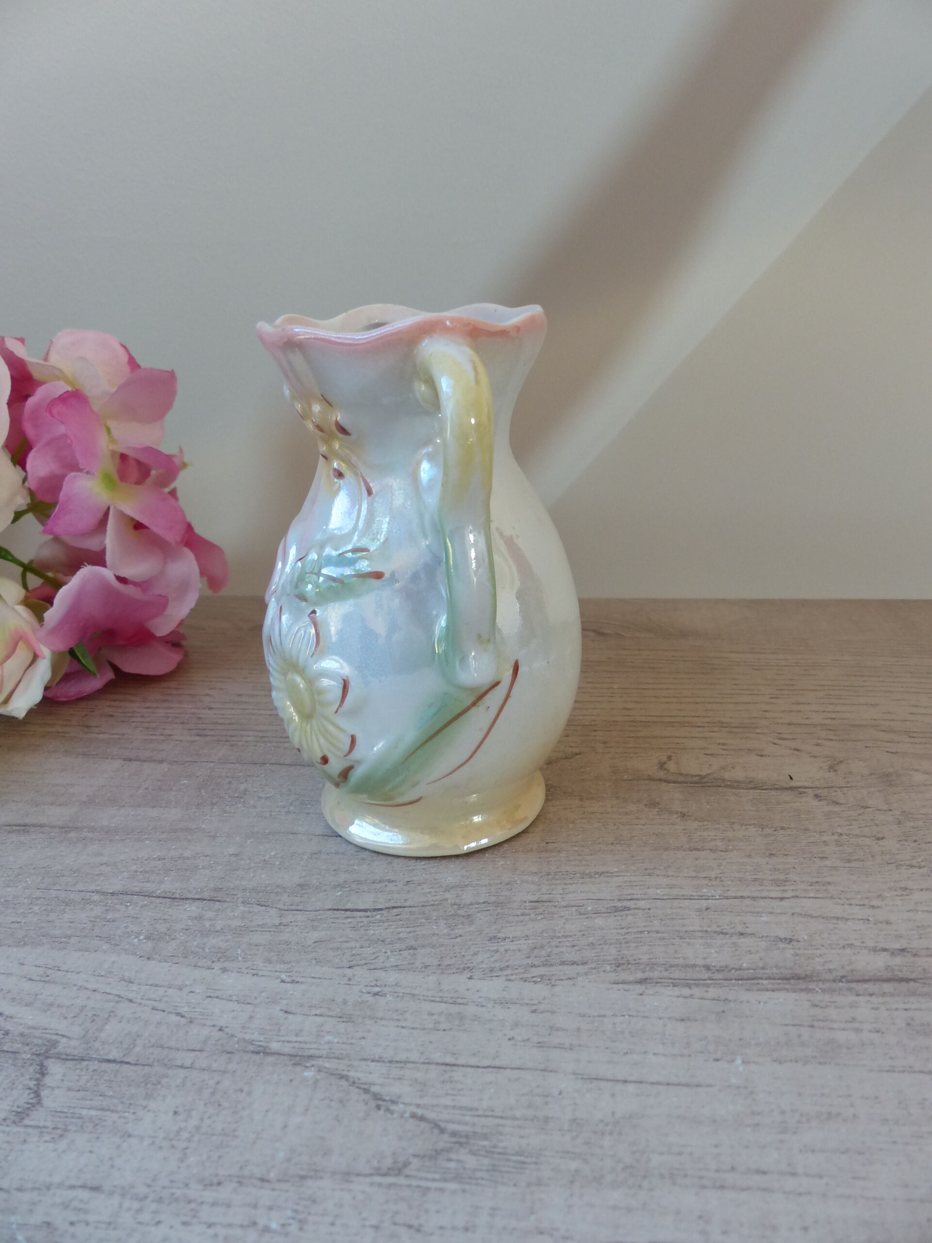 Iridescent ceramic vase floral decoration with double handles made in brazil