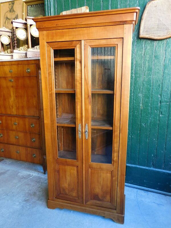 Bookcase Louis Philippe 2 doors in blond cherry tree
