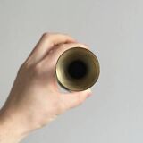 Lightweight metal single-stem vase