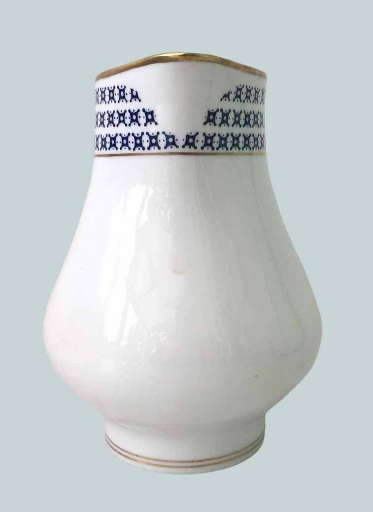 Pichet en porcelaine allemande