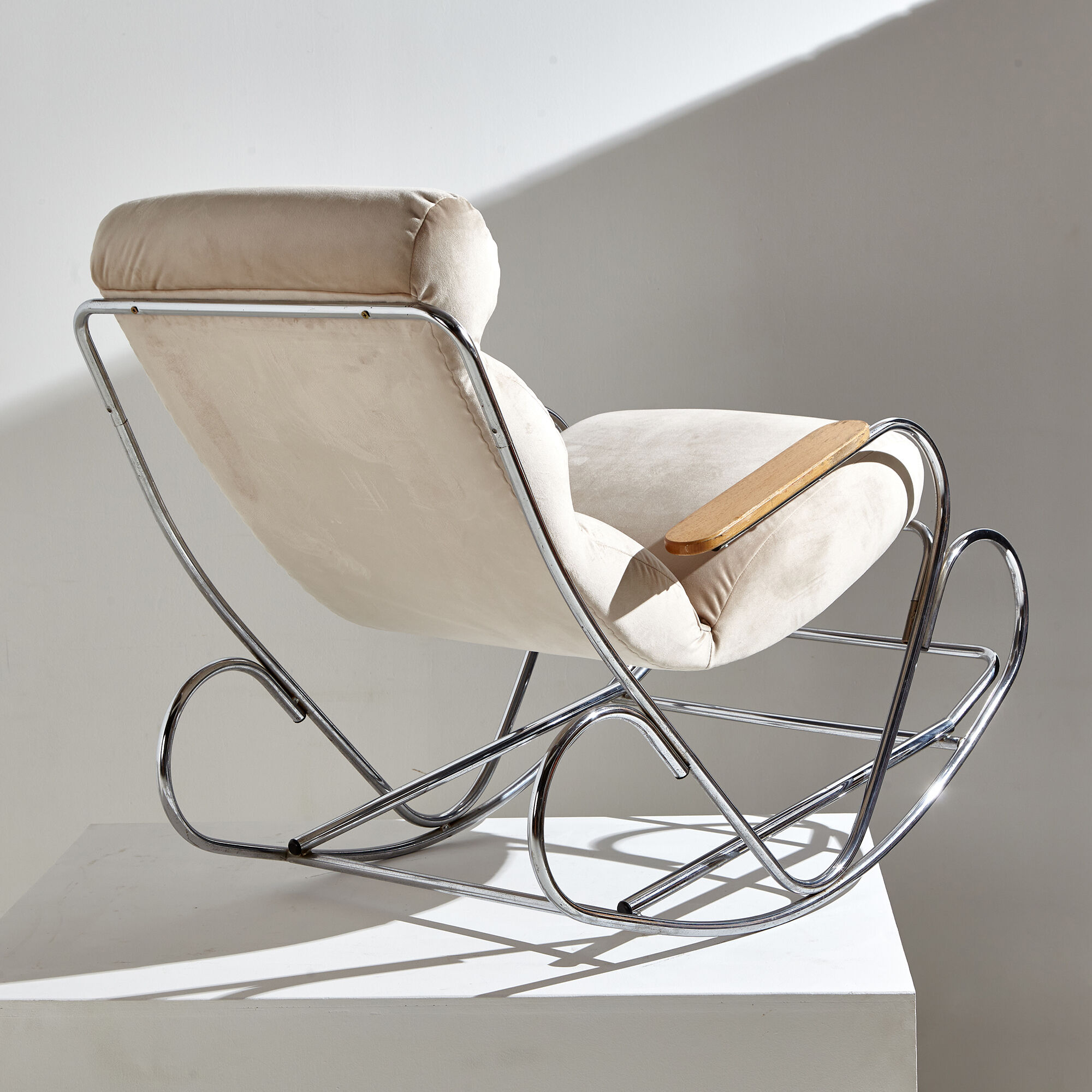 Tubular rocking chair
