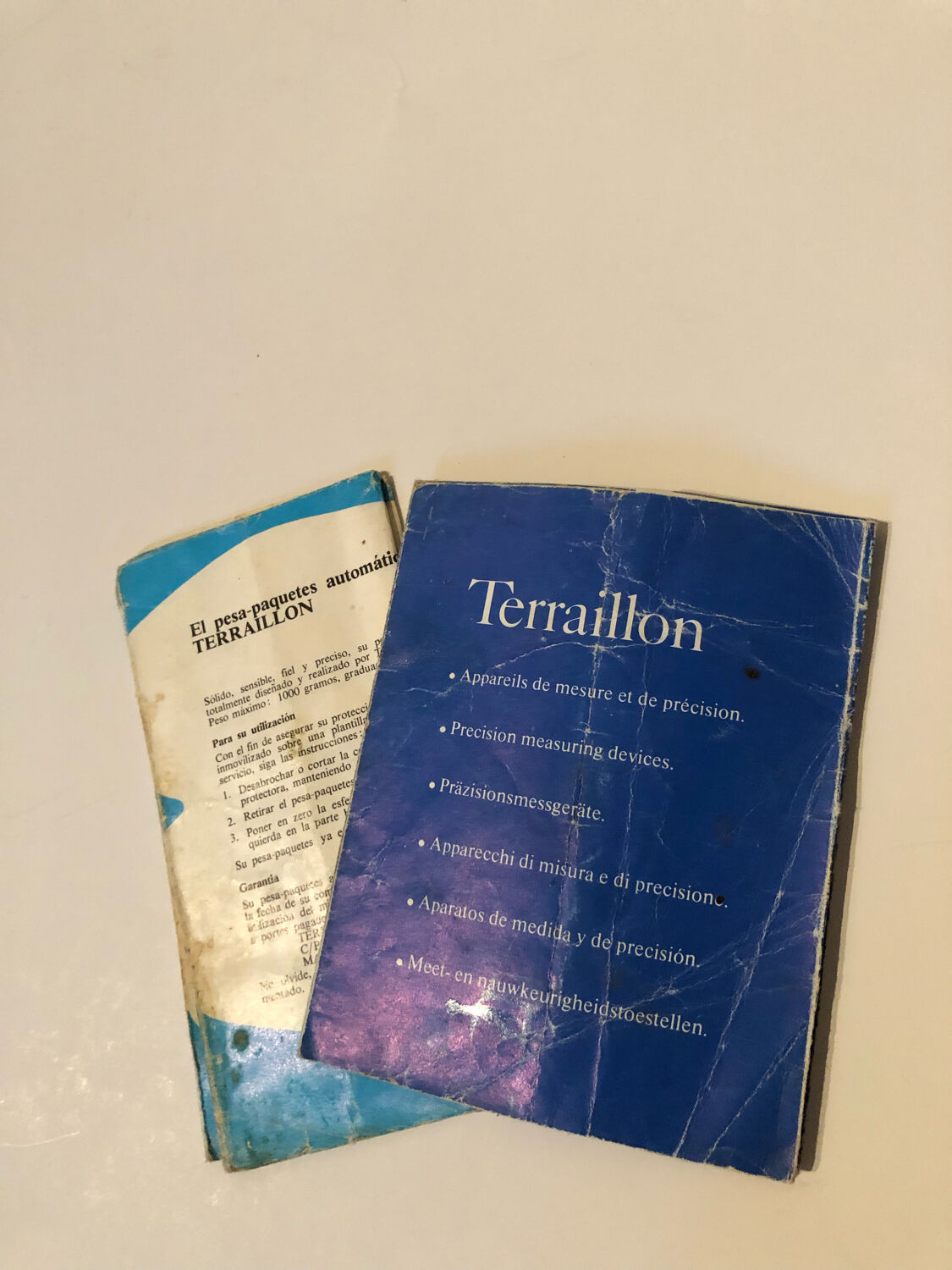 Blue teraillon scale