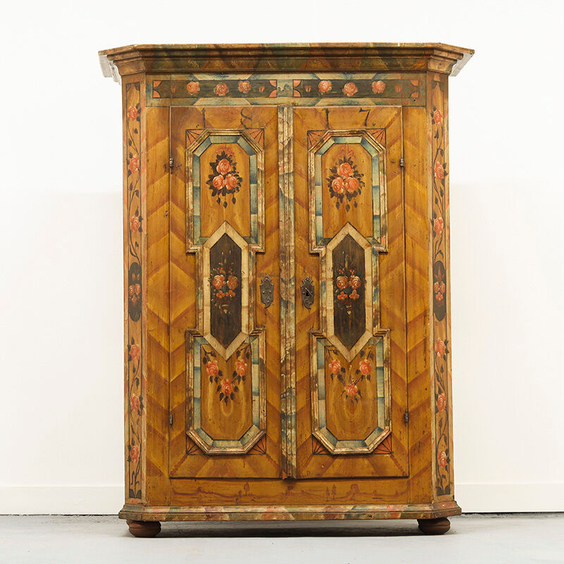 Cabinet de mariage en art populaire peint 1817