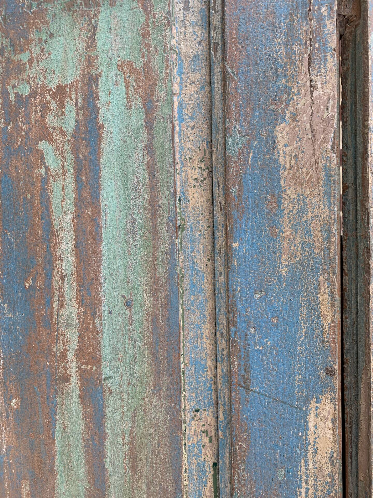 Three-leaf screen, salvaged from an Indian home, green, blue and natural patina
