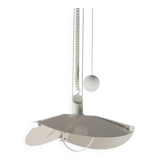 Suspension design vintage, style années 80.