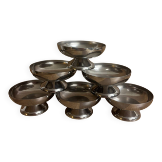 Vintage set of 6 small stainless steel bowls.