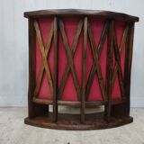Brutalistic bar counter in solid elm