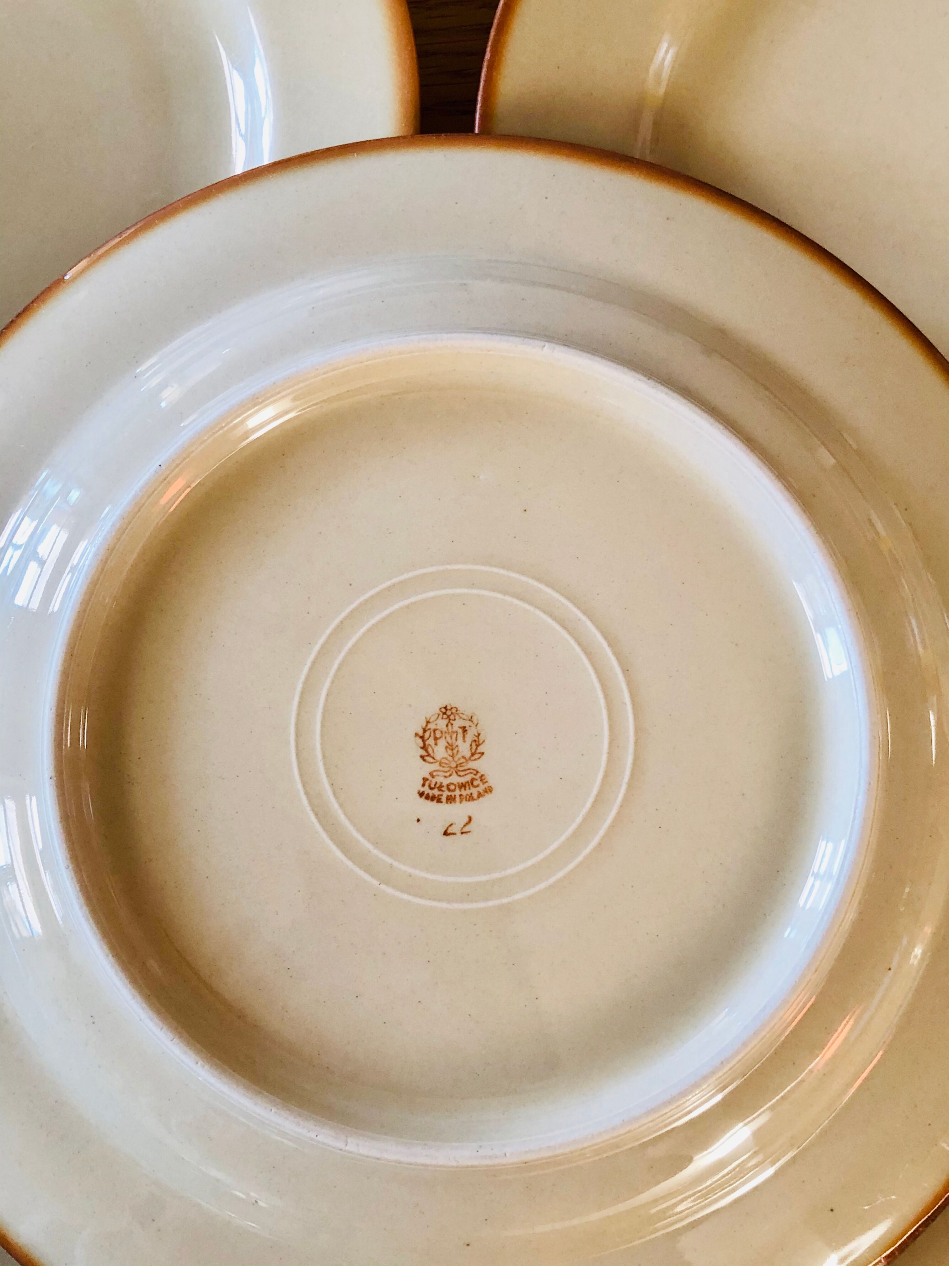 Lot d'assiettes creuses et plates Tulowice