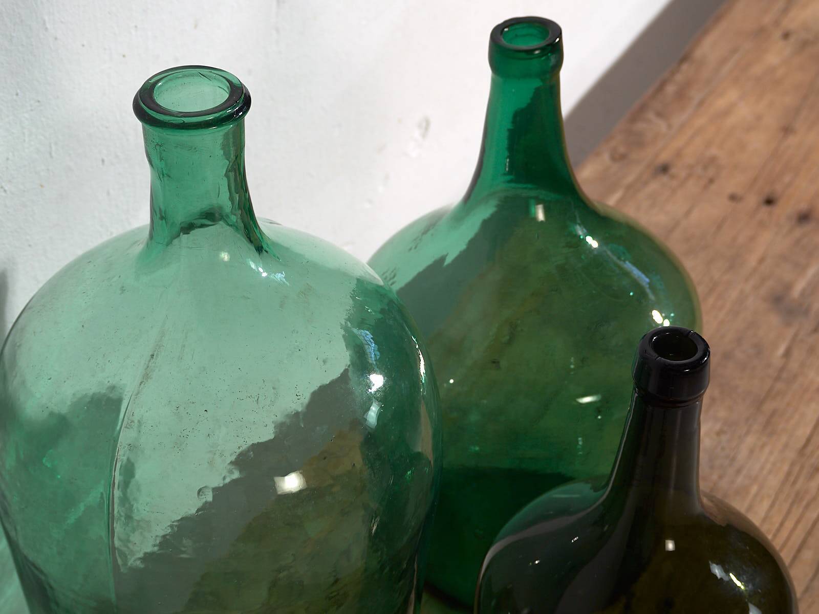 Set of antique cans (circa 1920). Set of 3 pieces