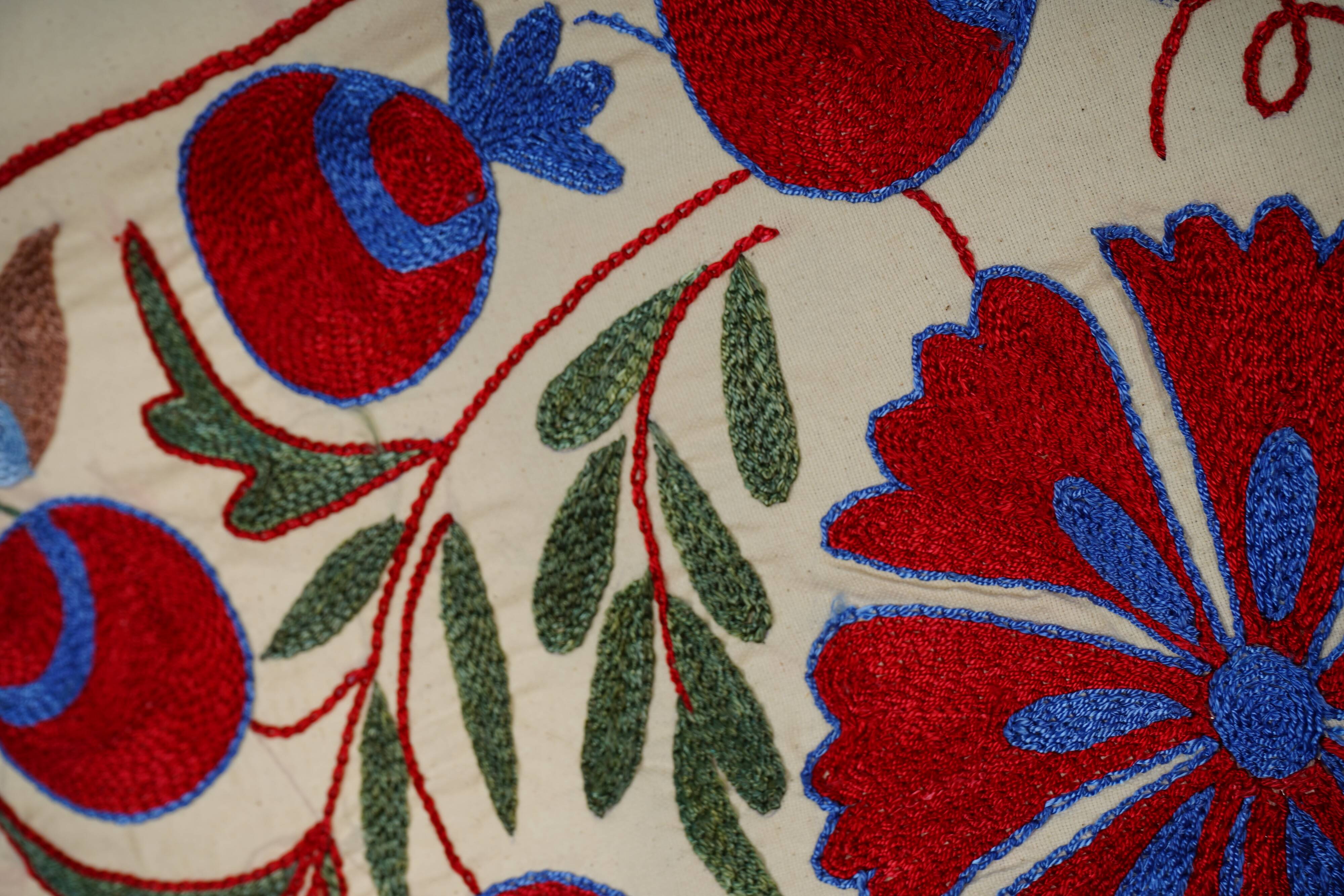 Vintage Turkish hand-knotted rug 49x92cm