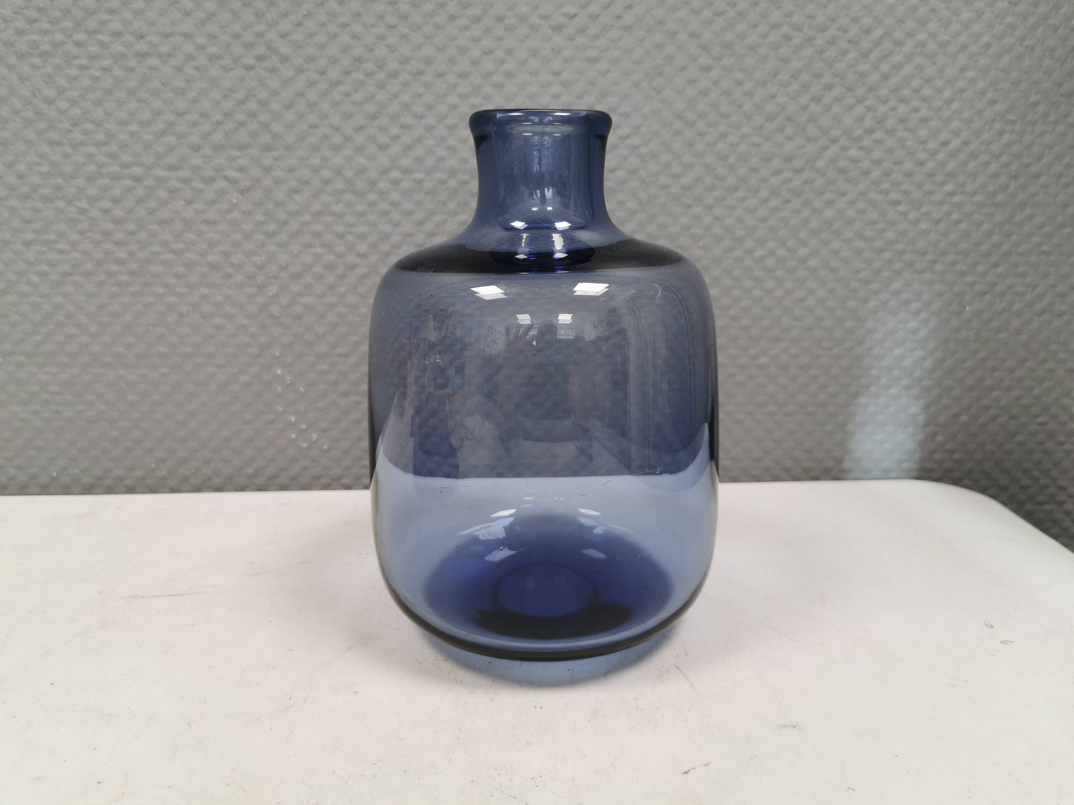 Magnifique et rare vase Safir de Per Lütken pour Holmegaard Danemark 1962.