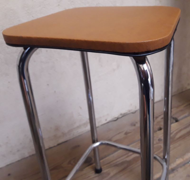 High chrome and skaï stool