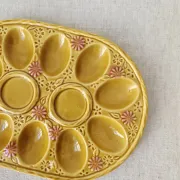 Vintage egg plate in majolica - 1970s