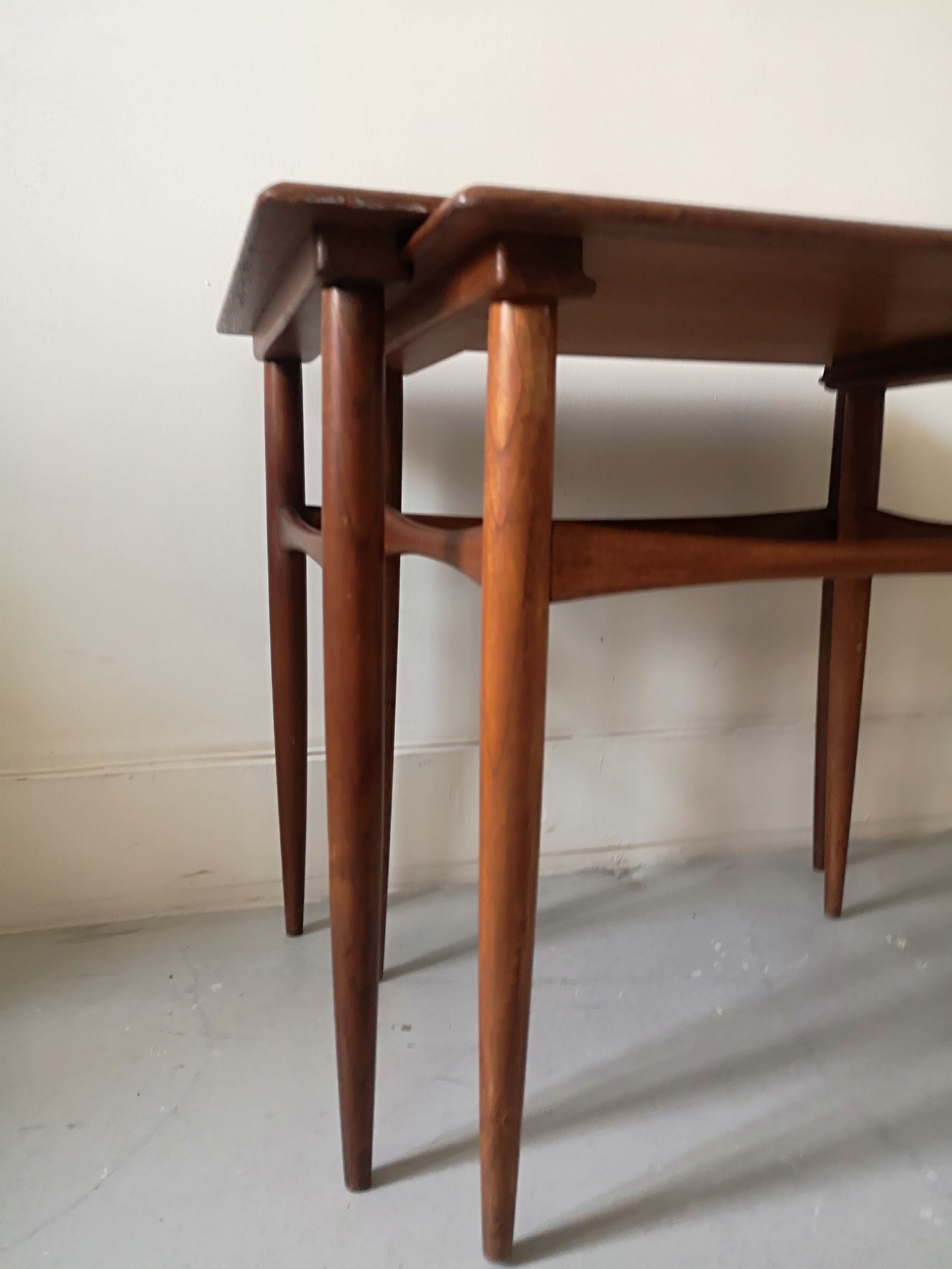 Table gigogne scandinave en teck veritable, 1970
