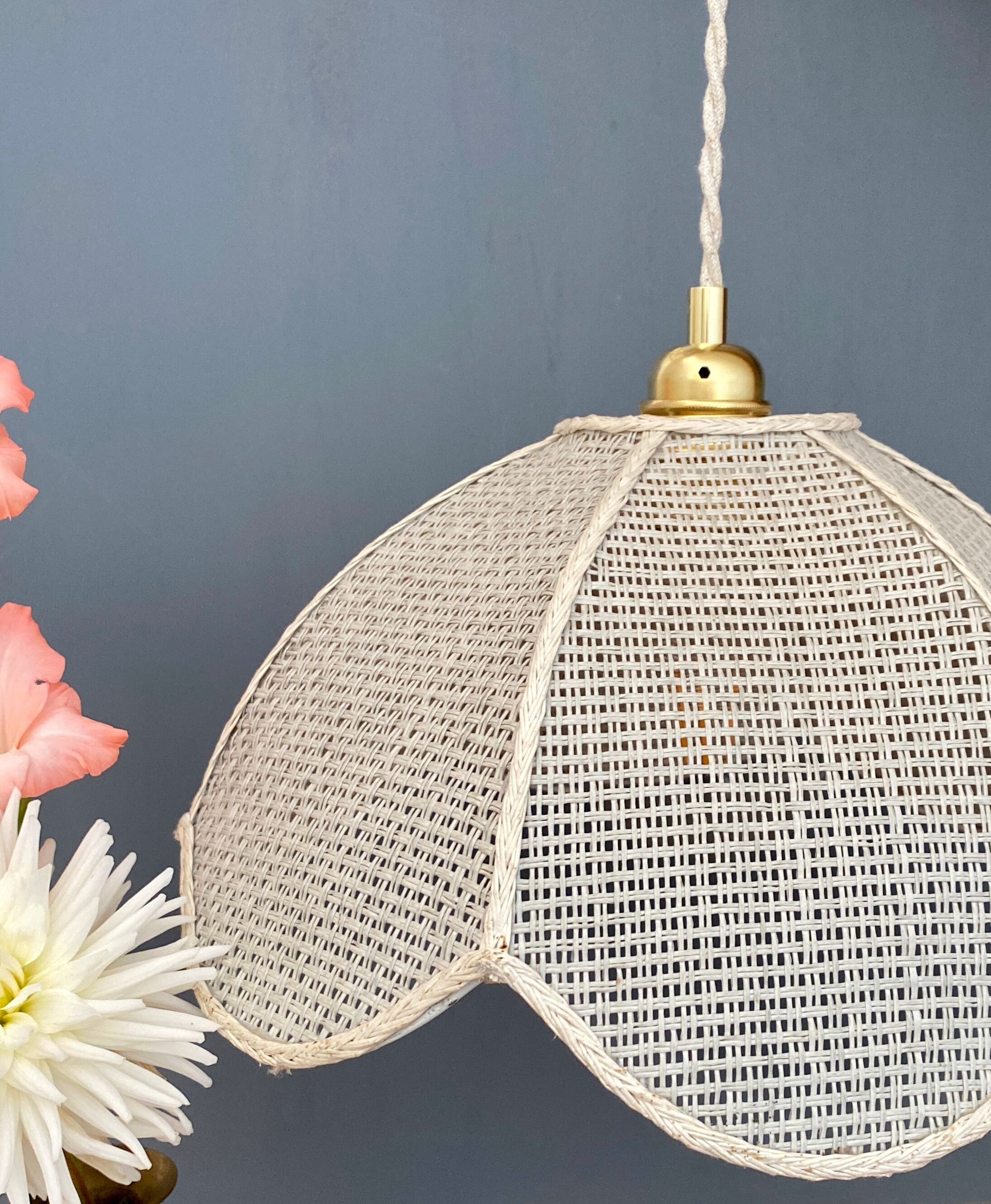 Suspension lamp vintage flower