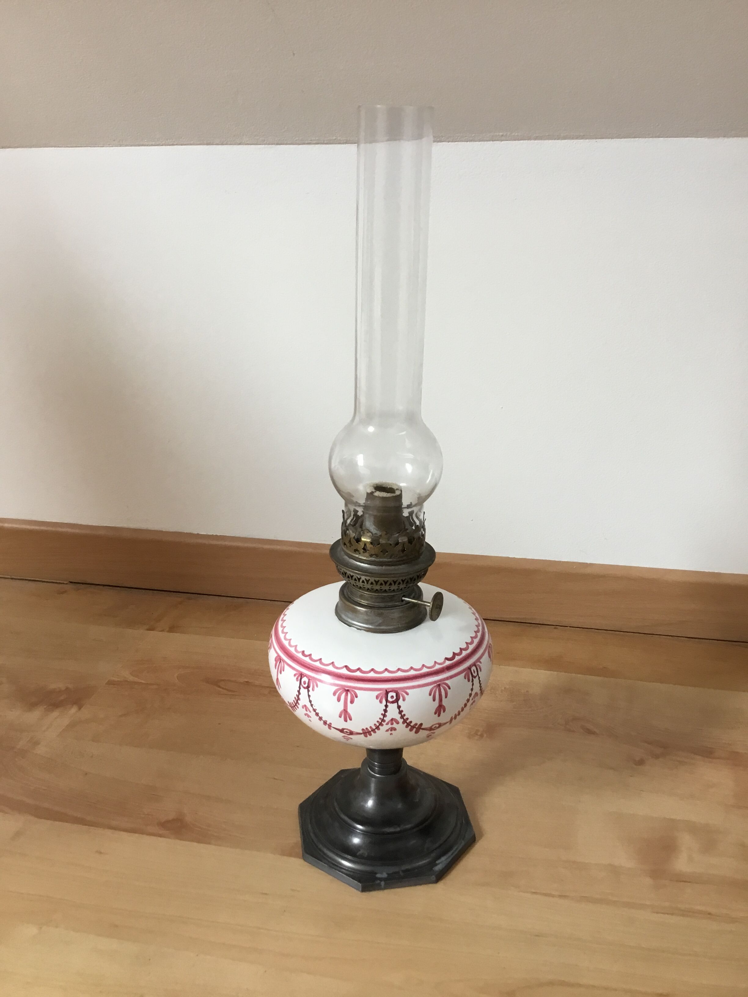 Oil lamp