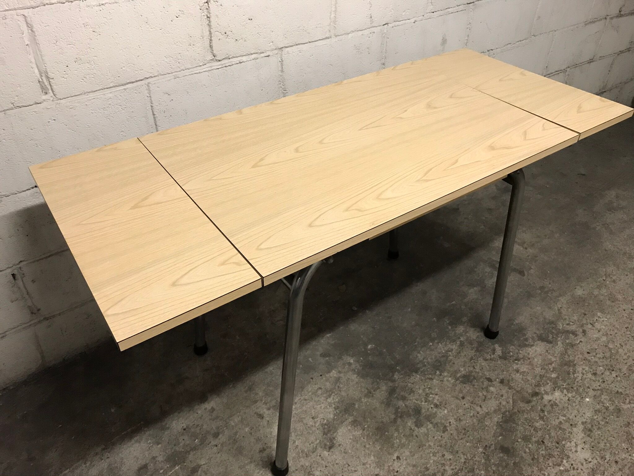 Table formica cream / beige 60s