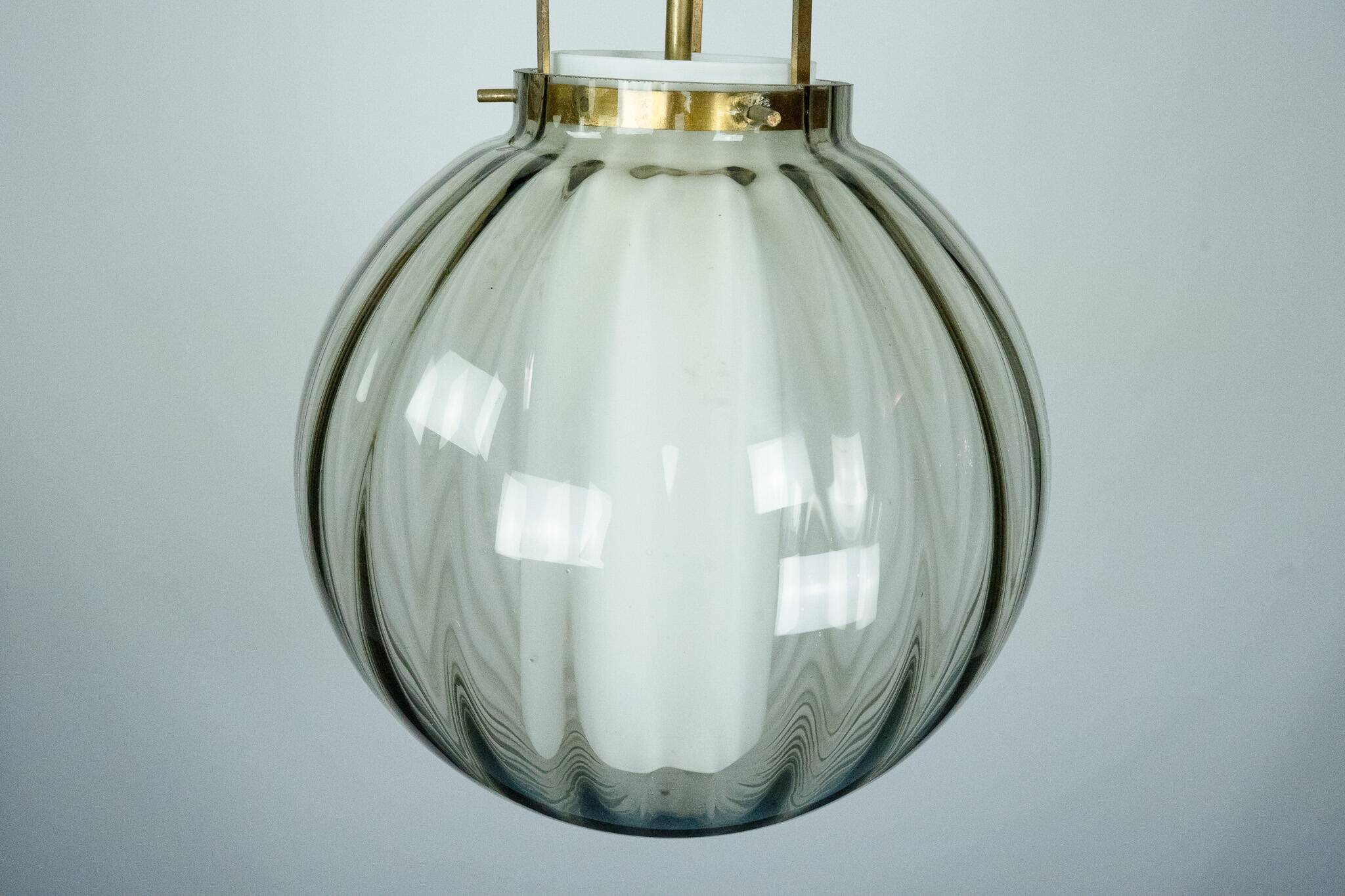 Mid-Century Murano Smoked Glass Chandelier with Opaline Diffuser, Italy '50