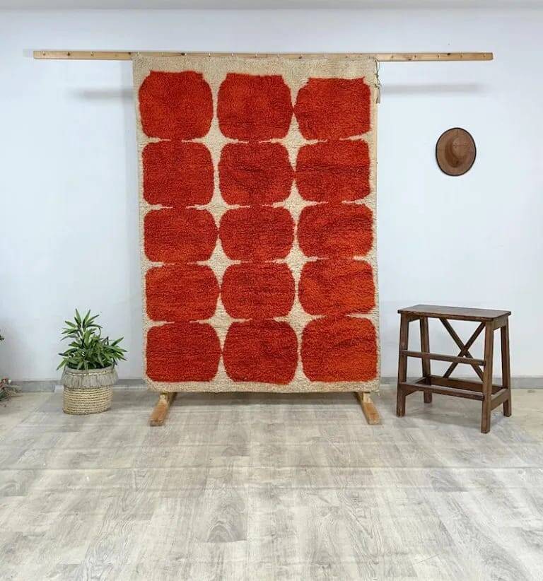 Handmade traditional pure wool rug size 2/3 m