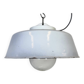 Lampe à suspension industrielle en émail gris avec couvercle en verre, années 1960