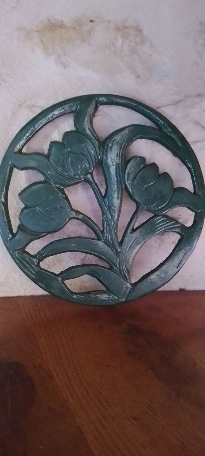 Vintage cast iron triflies