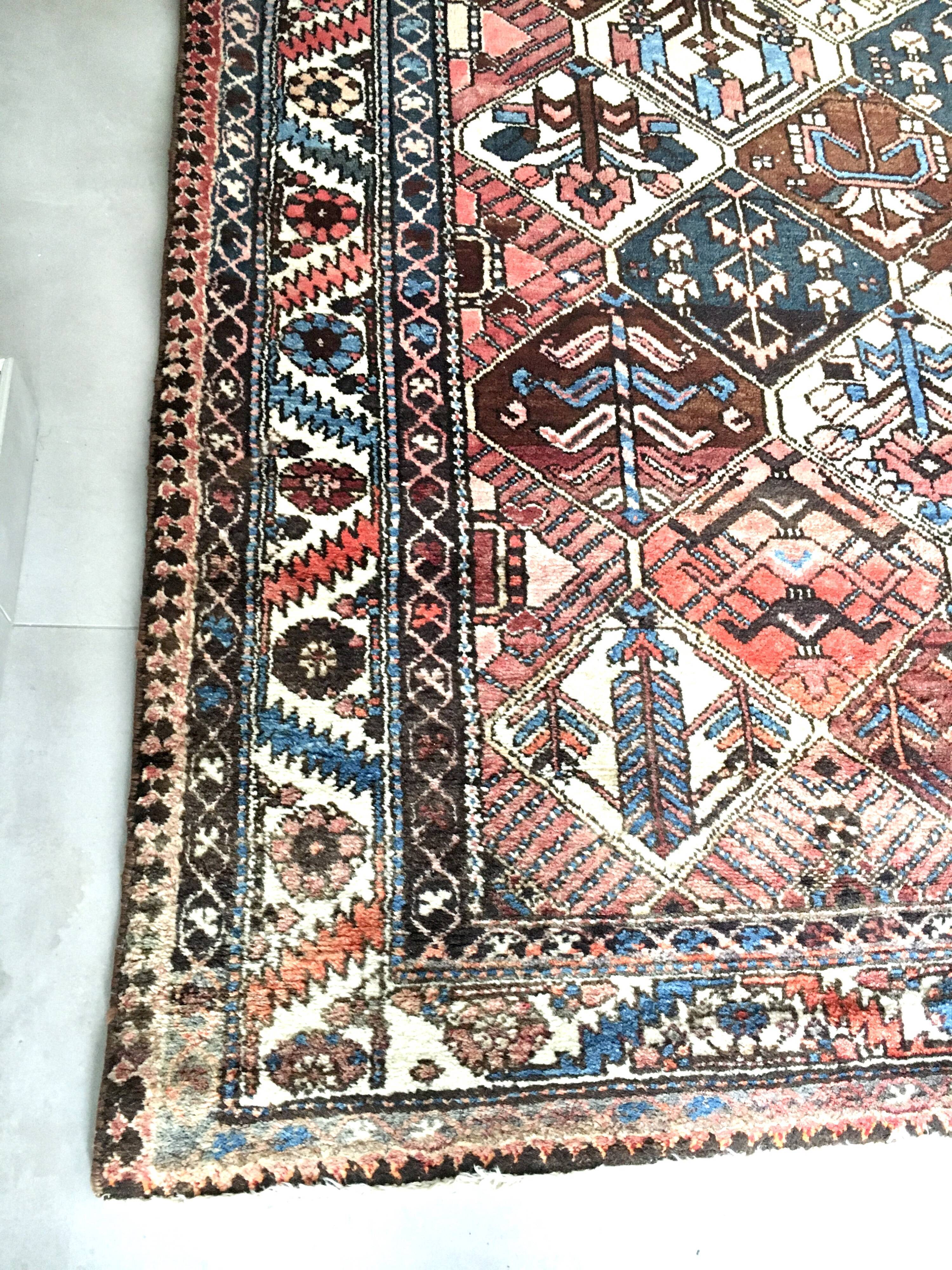 Handmade Iranian wool rug - 157x214cm
