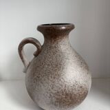 Set of 19 decorative items