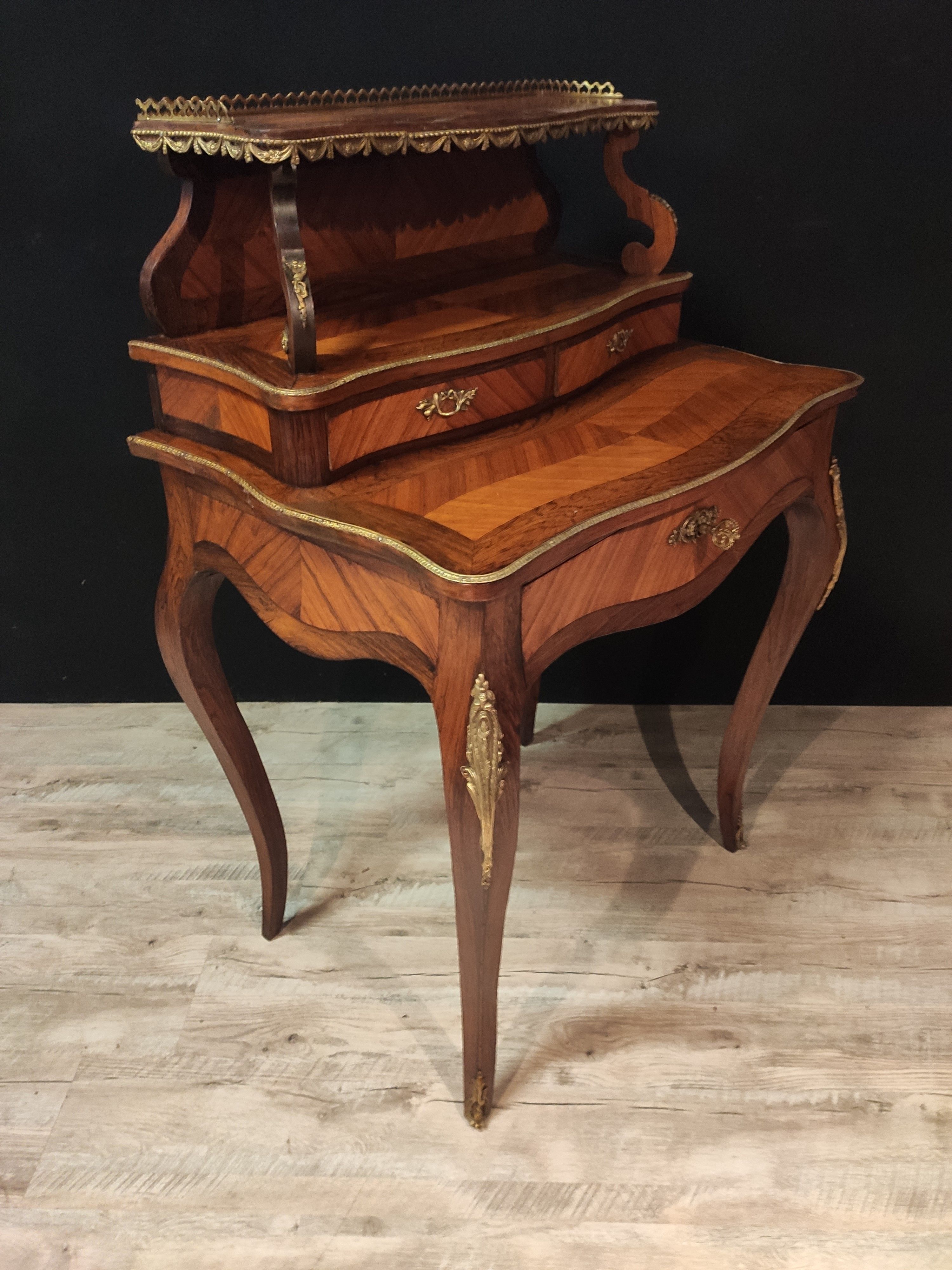 Bonheur du jour en marqueterie Napoléon III