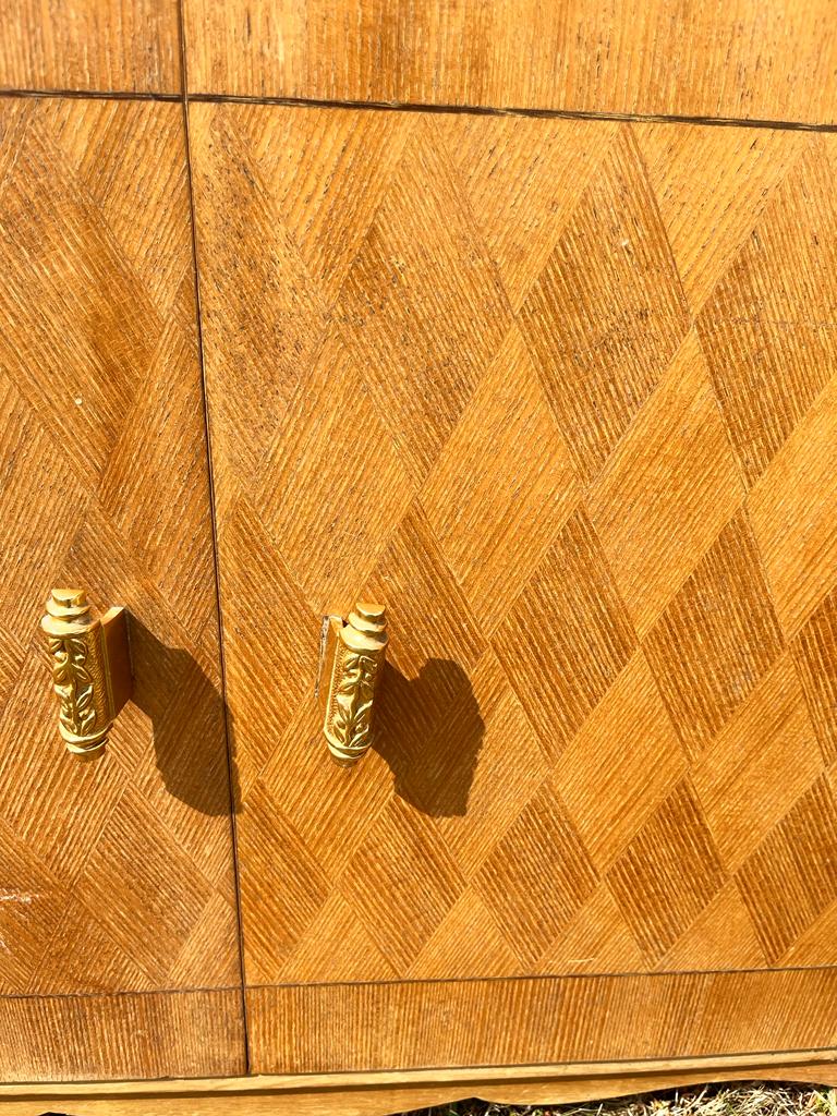 Small narrow buffet 40s/50s