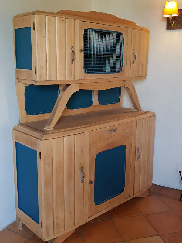 Vintage buffet