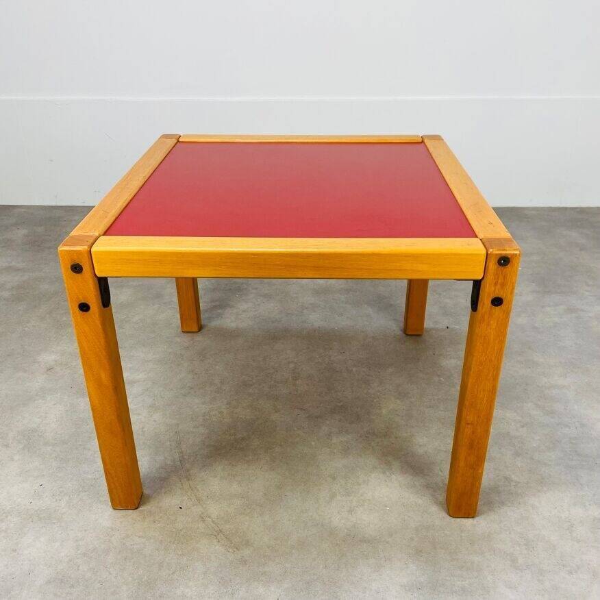 Flötotto Profilsystem coffee table 70s red