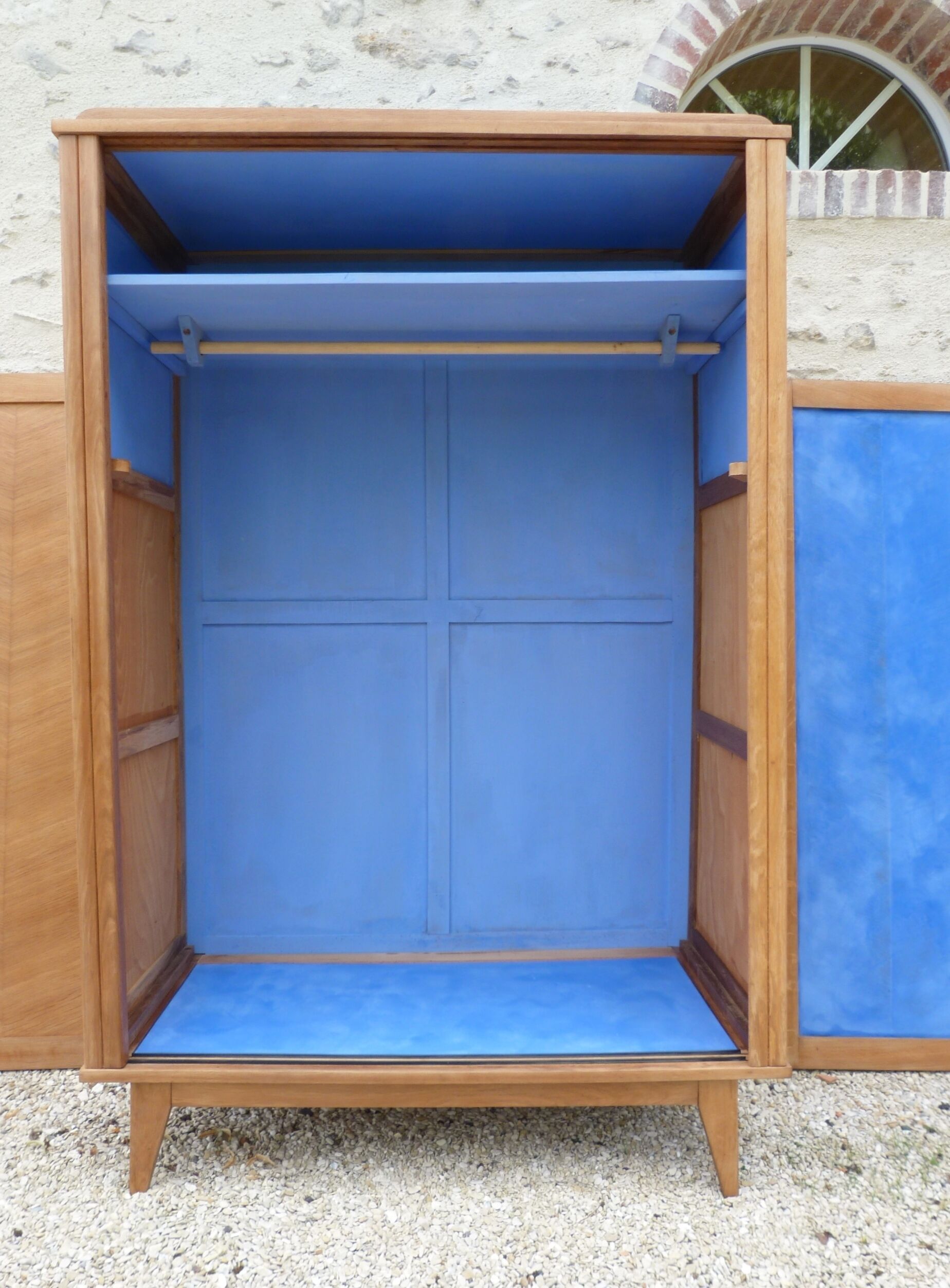 Wardrobe with sliding doors