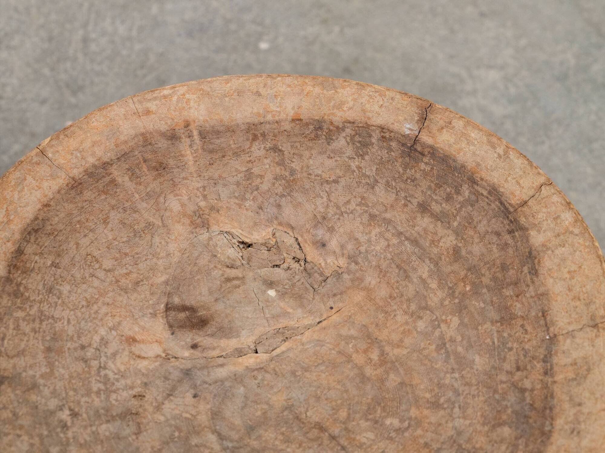 Ancient primitive monoxyle tripod stool from Ethiopia, Wanza wood.