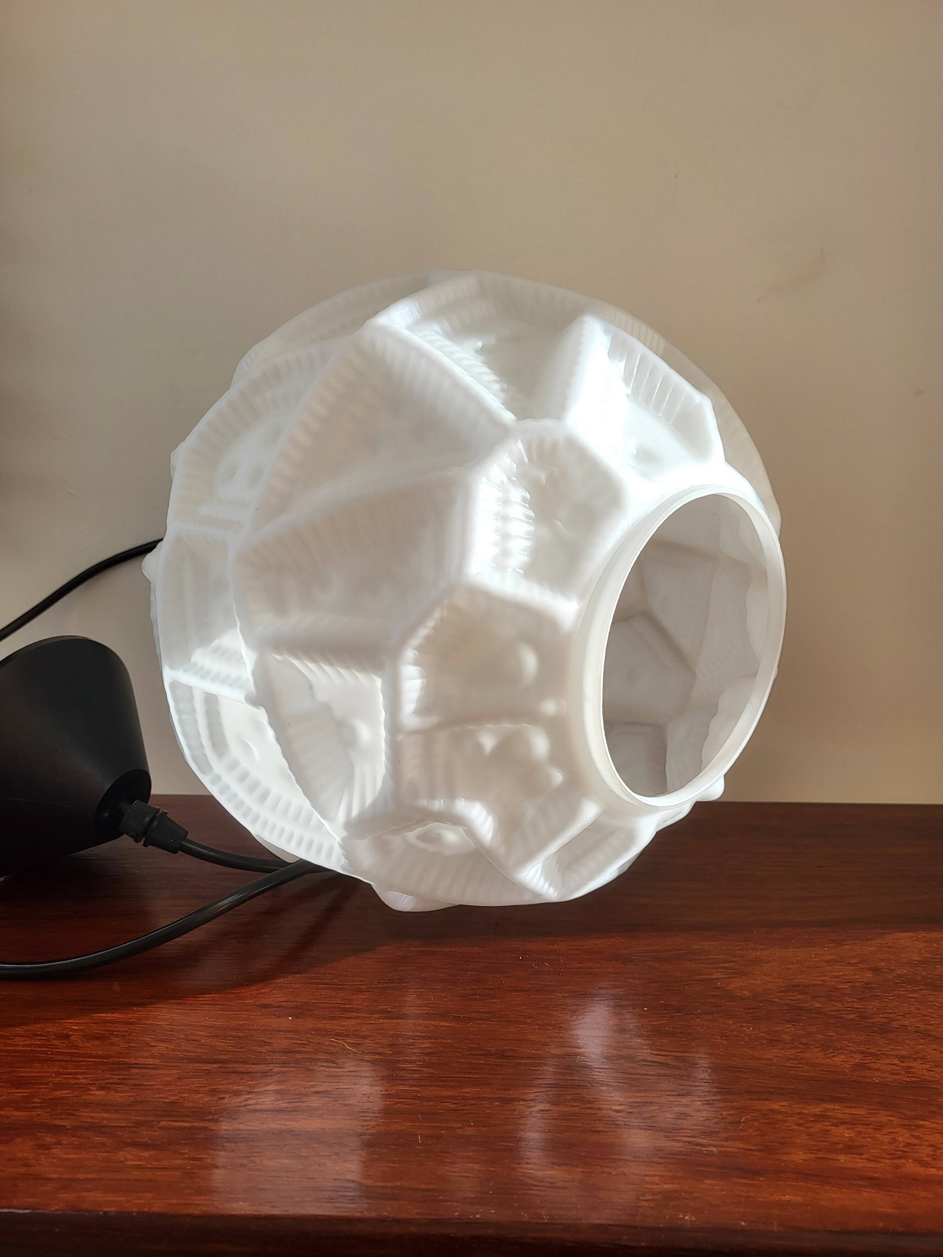 Lampe à suspension vintage, vermoedelijk Peill & Putzler, verre opalin avec relief