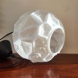 Lampe à suspension vintage, vermoedelijk Peill & Putzler, verre opalin avec relief